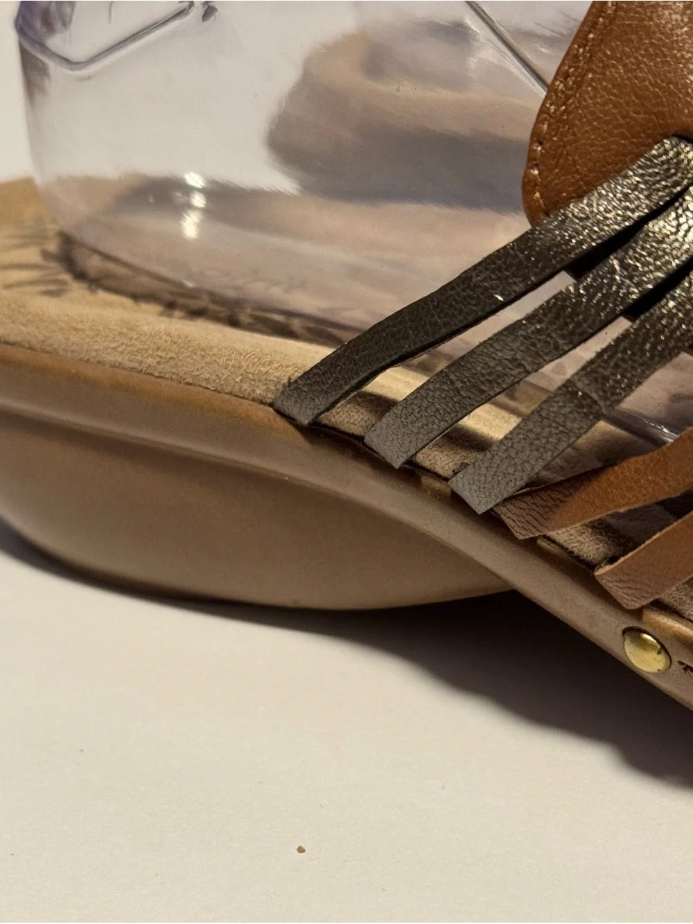 Easy Spirit Women’s 10 Sandal Brown & Gold Slip On Hurrache Style Strappy Shoe